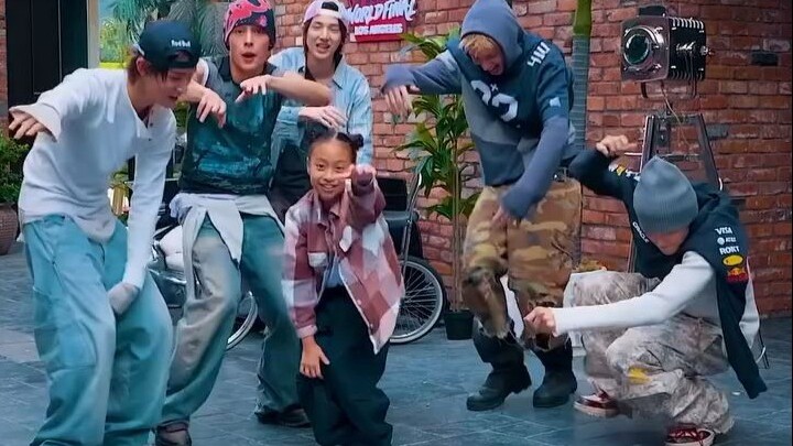 Recently skyrocketing street-dance star Miyu has teamed up with the viral boy group Cortis in a跨界 co