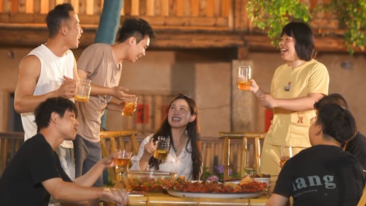 Three friends got together for a casual hangout, not talking about life or dreams—just pure fun! The