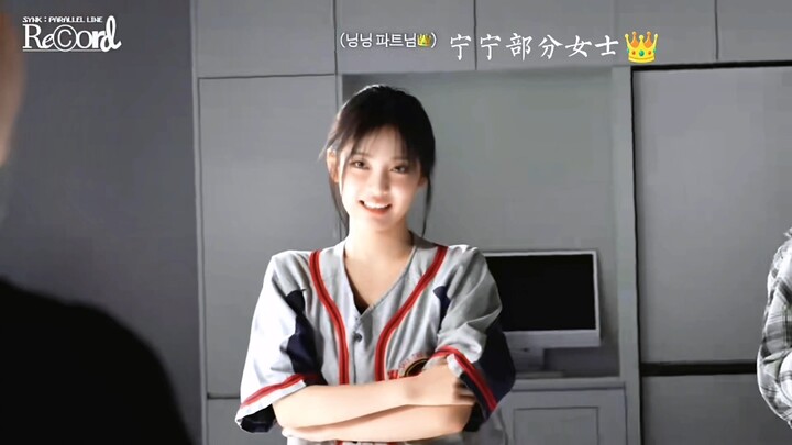 ลุคนี้ของราชินีหนิงหนิงเท่มากๆ เลย! ท่าเต้นก็เท่สุดๆ!