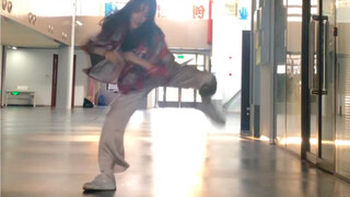 【唧唧的CNS】Chicken noodle soup 翻跳 （up主尽力了…