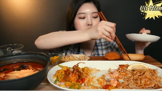 Mì xào Thái, cà ri Ri poo Pat Pong, canh chua tôm cay 6 #amthuc