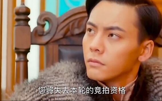 The Buddha Master lighting the sky lantern vs. Wu Xie lighting the sky lantern—one majestic for a li