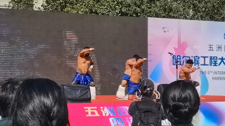 Samoan Students from Harbin Engineering University - Samoan Traditional Dance - Ocean Star - Clip 2