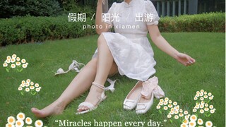 Dép hay giày đế xuồng tiện hơn? Mặc gì cho chuyến đi Lễ hội Thuyền rồng!