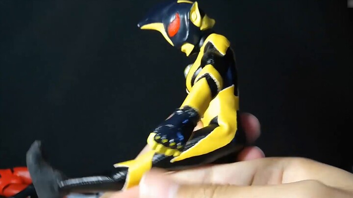 Is it possible to make a leather suit version of Ultraman Shade and restore the leather suit?