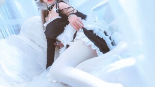 【cos合集】小姐姐cosplay碧蓝航线光辉级的三号舰可畏，阿伟死了这也太还原好看不腻的感觉。