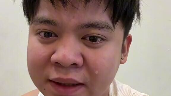 ma'am sir baka po hindi po muna ako papasok bukas nakakatamad napo kasi😭