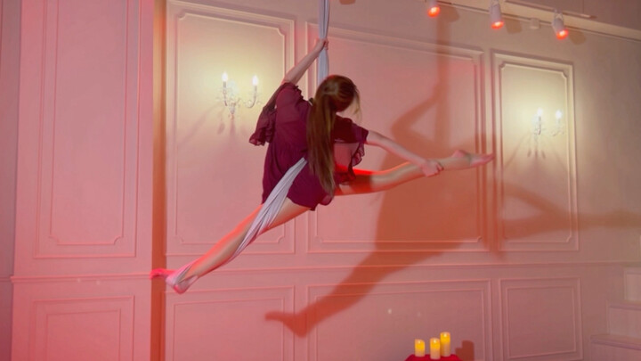 Hotel Del Luna "Done for Me" Koreografi Tari di Udara