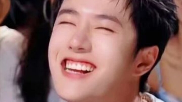 หวังอี้ป๋อ นี่คือสตรีทแดนซ์ 5 สองอิโมจิตัวนี้ฉันชอบมากเลยนะ!