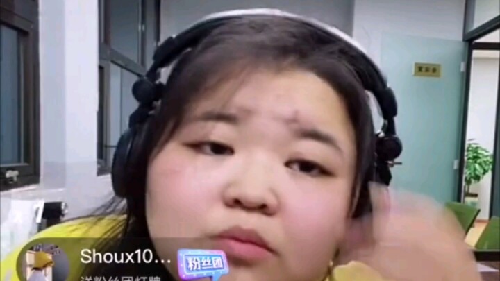 Streamer wanita paling autentik di seluruh internet, baru ini namanya bakat!