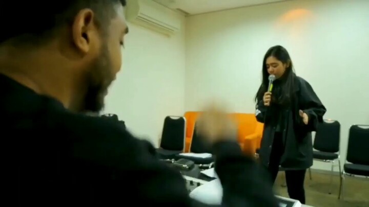 Behind the Song - HUMAN INDONESIAN IDOL