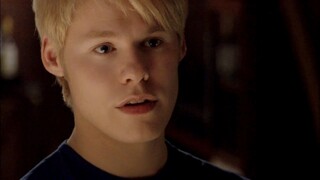【QAF】سواء قبل خمس سنوات أو بعد خمس سنوات، الفراق يبقى مؤلماً