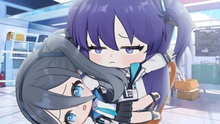 爱丽丝从小都被妈妈打