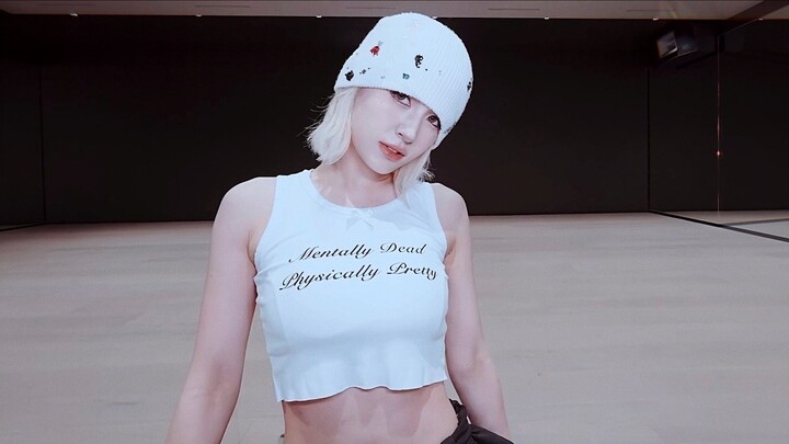 【SOMI】الفيديو الرسمي لغرفة التدريب لـ《EXTRA》تم إصداره!