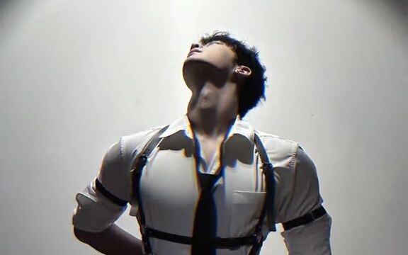 帮忙看看我哥们恋爱脑是不是烧坏了？