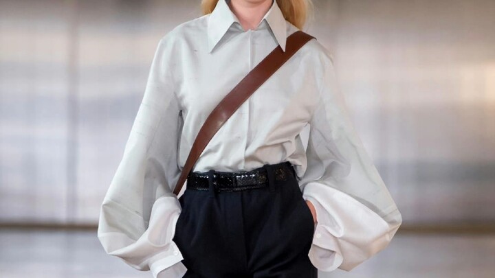 เพดานแห่งสไตล์มินิมอล: กลิ่นอายความเป็นปัญญาชนในแฟชั่น ความหรูหราที่สะอาดและบริสุทธิ์【Lemaire】