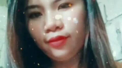Magpacute muna❤️