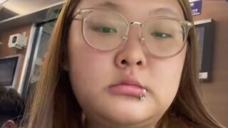 坐公交的真下头，为什么没有190大帅哥？？