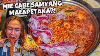 MIE NYEMEK CABE SAMYANG BANJIR DAGING MALAPETAKA! PEDESNYA NAKAL