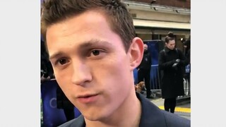 Anh chàng Hà Lan: Giờ thì tôi đẹp trai hết phần thiên hạ! Đây chính là vận đổi sao dời đấy.