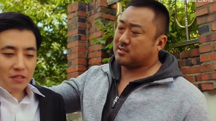 The aura of the eldest brother is so strong that people will tremble when they see him!