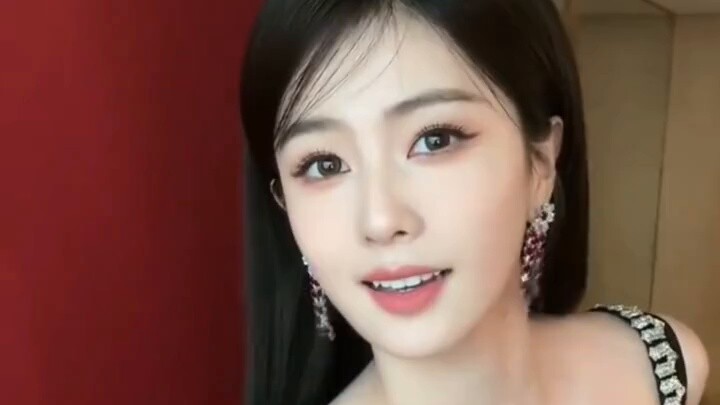 ดวงตาของคุณสวยมาก Bailu