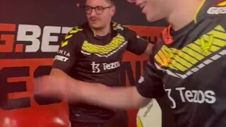 If you have a soundproof room, just open the door—Dan "apEX" Madesclaire