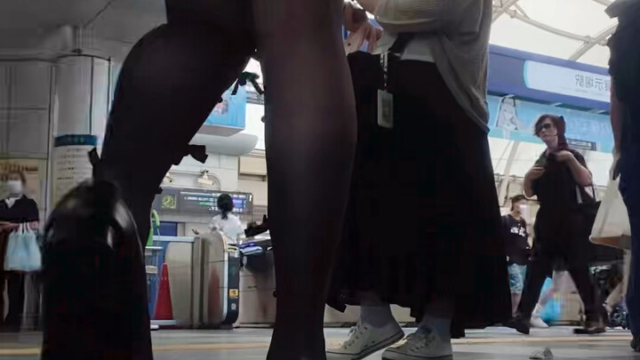 Đi Tokyo C104, bị say nắng về nhà, thân thể mới vừa gom lại được một ngày đã tan tành rồi, đăng trạn