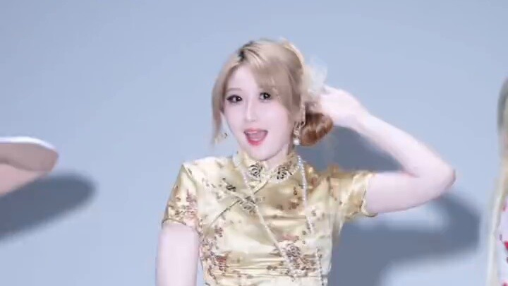 [Rambut Pendek - Versi Koki Kecil] Cheongsam dengan stoking garter cakar kucing putih, kamu sangat b