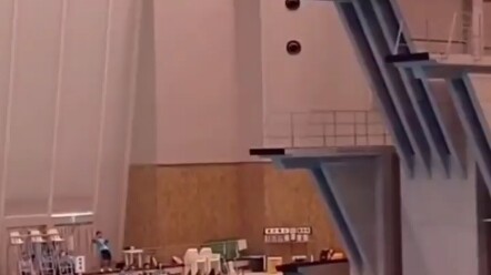 I’m not even this casual when I’m dropping dumplings into the pot!