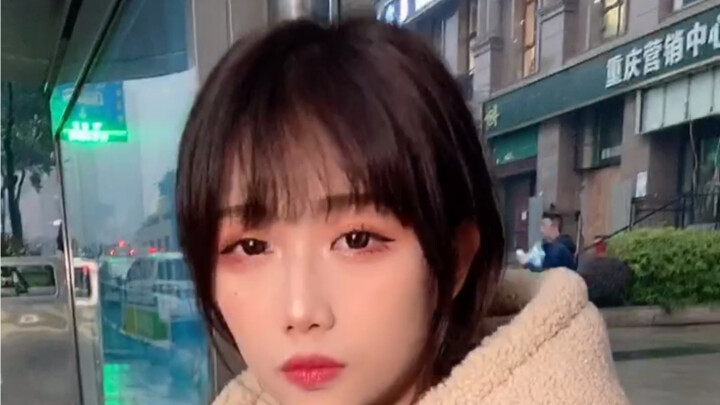 Đừng hái hoa dại bên đường