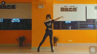 【Hip Hop Park】AC Juice Show Even the simplest clothes will have their own unique style when worn on 