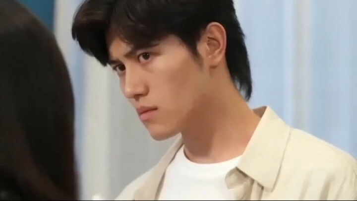 เทพเจ้าสูงสุดเกิดใหม่เป็นลูกเขยไร้ค่า แต่ทุกคนกลับได้ยินเสียงในใจของเขา