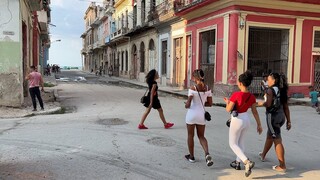 Sexy Girls in Havana, Cuba