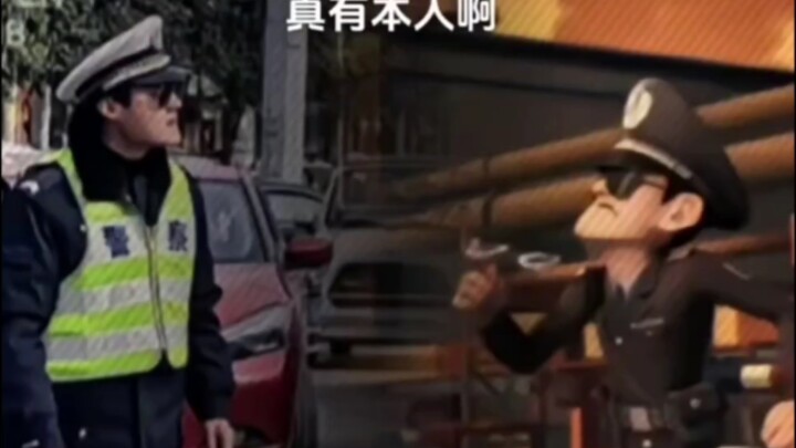 من المحتمل أن يكون ضابط الشرطة نفسه وراء حساب دب يظهر في كل مكان!