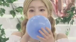 【TWICE】 صوت جميع الأعضاء بعد استنشاق غاز الهيليوم ~ لطيف للغاية