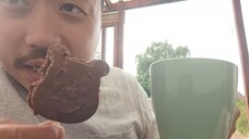 ASMR Winnie The Pooh Chocolate Lollipop & Milk 🍫🍭🥛 Mouth Sounds & Licking 🍫🍭