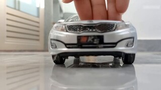 Tampilan sasis model mobil modifikasi statis 1:18 RC