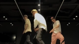 郑成灿+将太郎+Bada Lee RIIZE出道曲Get a guitar舞蹈挑战！