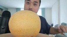 ASMR Sweet & Juicy Galia Melon 🍈 - Eating Sounds & Cutting