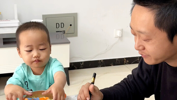 Từ nhỏ đã biết chia sẻ