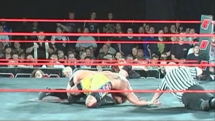 ROH Joe vs Punk II - Samoe Joe vs CM Punk ROH world title match 16.10.2004