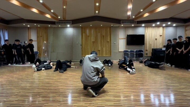 【Yan Haoxiang】240506 Weibo chia sẻ phòng luyện tập Scary Movie