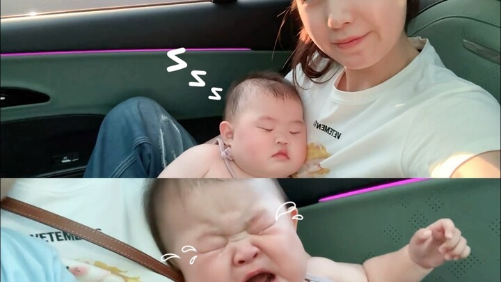 พอสองเจ้าตัวเล็กพร้อมใจกันน้ำตาแตก แบบนี้ใครจะทนหัวเราะไม่ออกล่ะ 😂