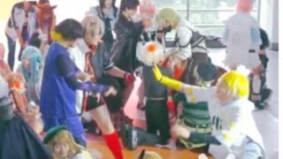 Ou Doudou ran away with the yellow-haired guy playing football (bushi)