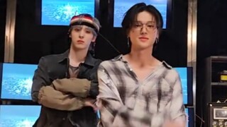 عادت فرقة Ateez الخاصة بكم! 【Ateez】أغنية جديدة بعنوان "Crazy Form" جميع الأعضاء في المجموعة الأولى!