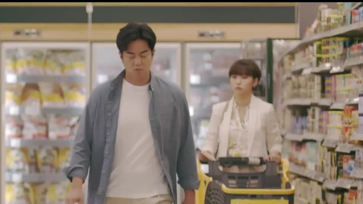 Shopping at the supermarket leads to family breakdown? This ad is so melodramatic!