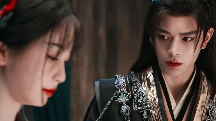 Musong’s gaze toward Ling Miaomiao shifted from suspicion and probing to one of tenderness and conce