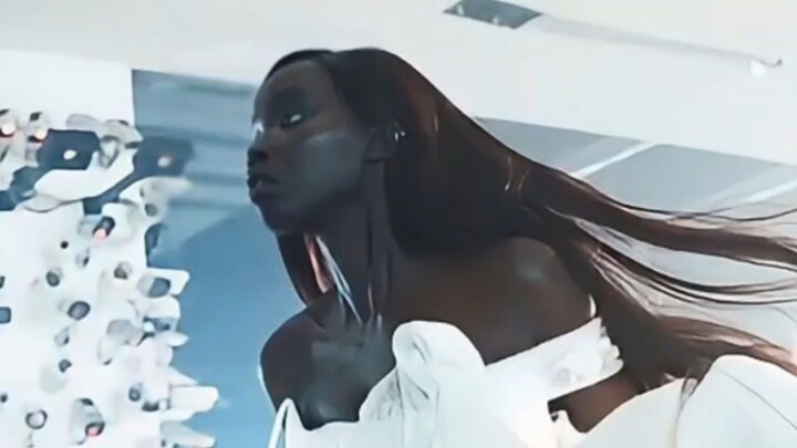 Mind-Blowing Ideal Bodies! Anok Yai & Alton Mason’s Perfect Physiques