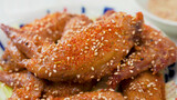 Karaage sayap ayam Nagoya: Sayap ayam tidak berminyak? Dengan saus spesial ala Jepang.